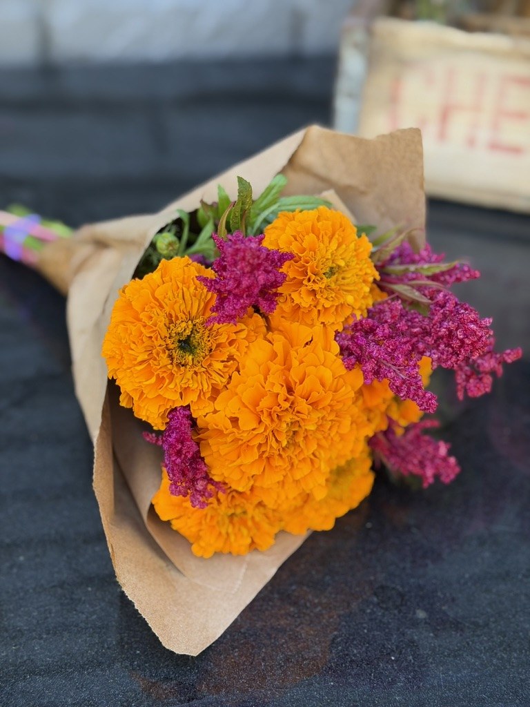 Seasonal flowers from Daisy Hatchet, photograph 27