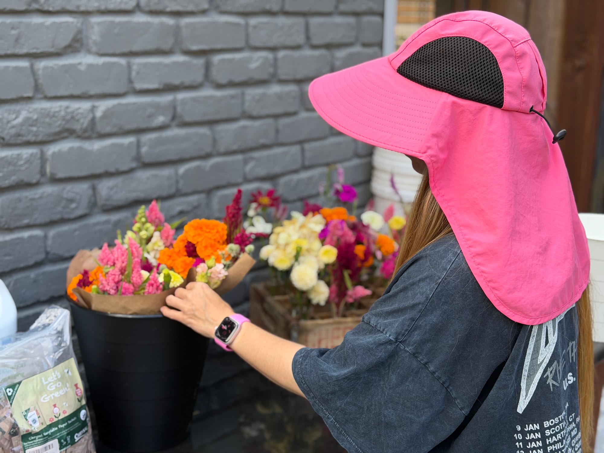 Seasonal flowers from Daisy Hatchet, photograph 24