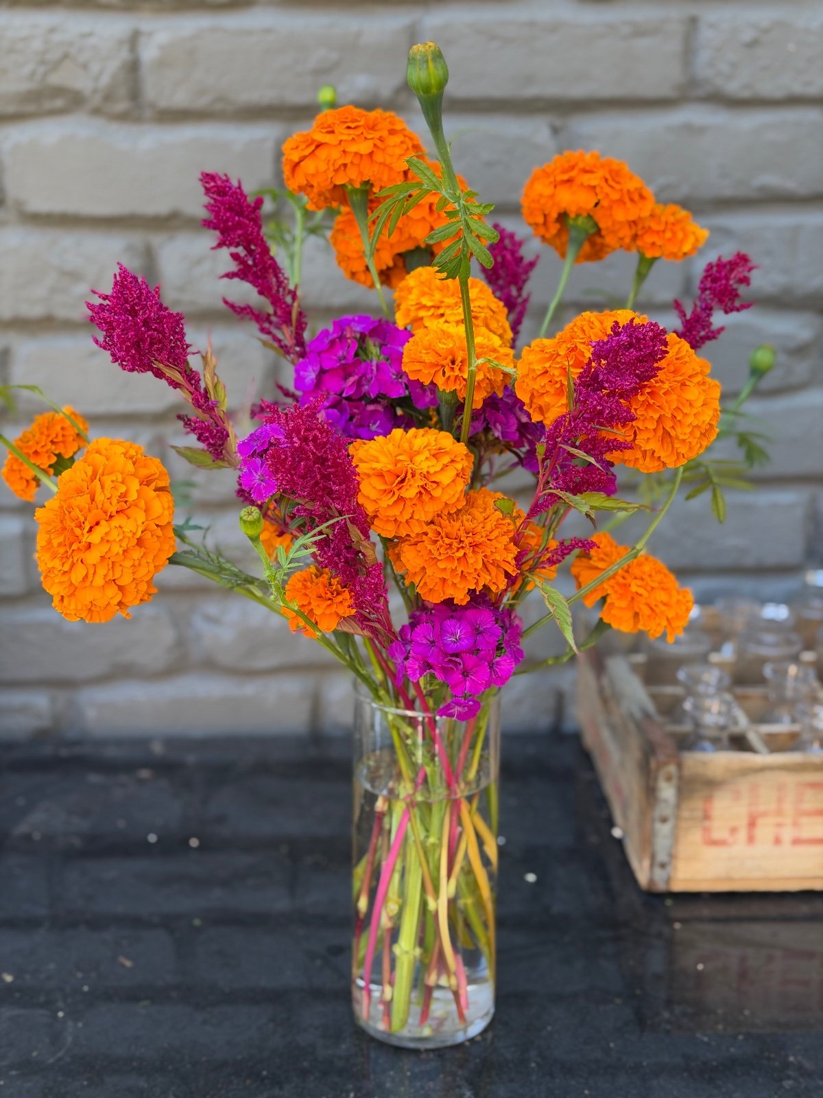 Seasonal flowers from Daisy Hatchet, photograph 40
