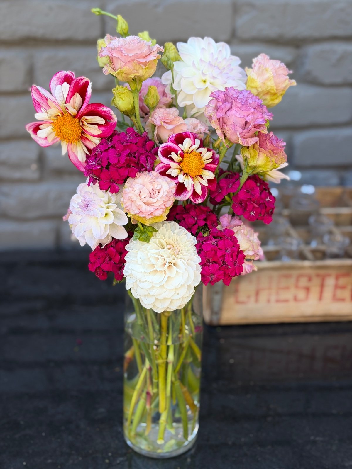 Seasonal flowers from Daisy Hatchet, photograph 39
